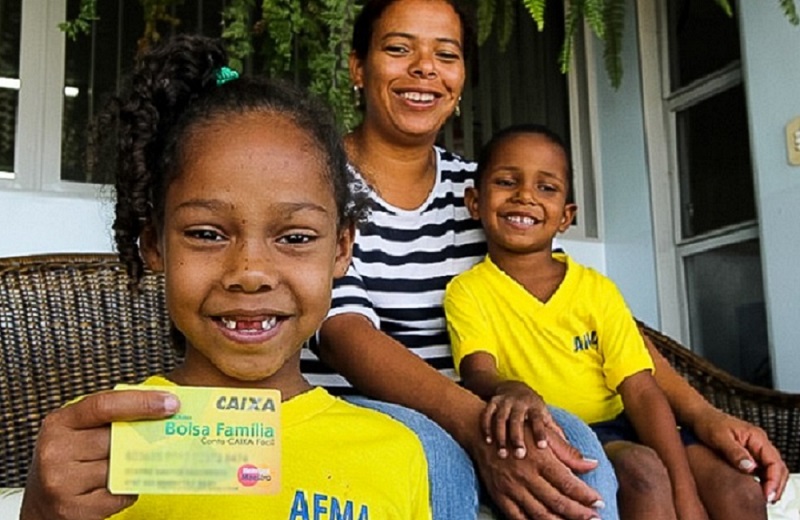 Em 20 anos, Bolsa Família foi ampliado e atende mais de 33 milhões de  brasileiros